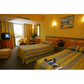 Кровати в гостиничный номер МПгк-12 Мебель для гостиниц и пансионатов 